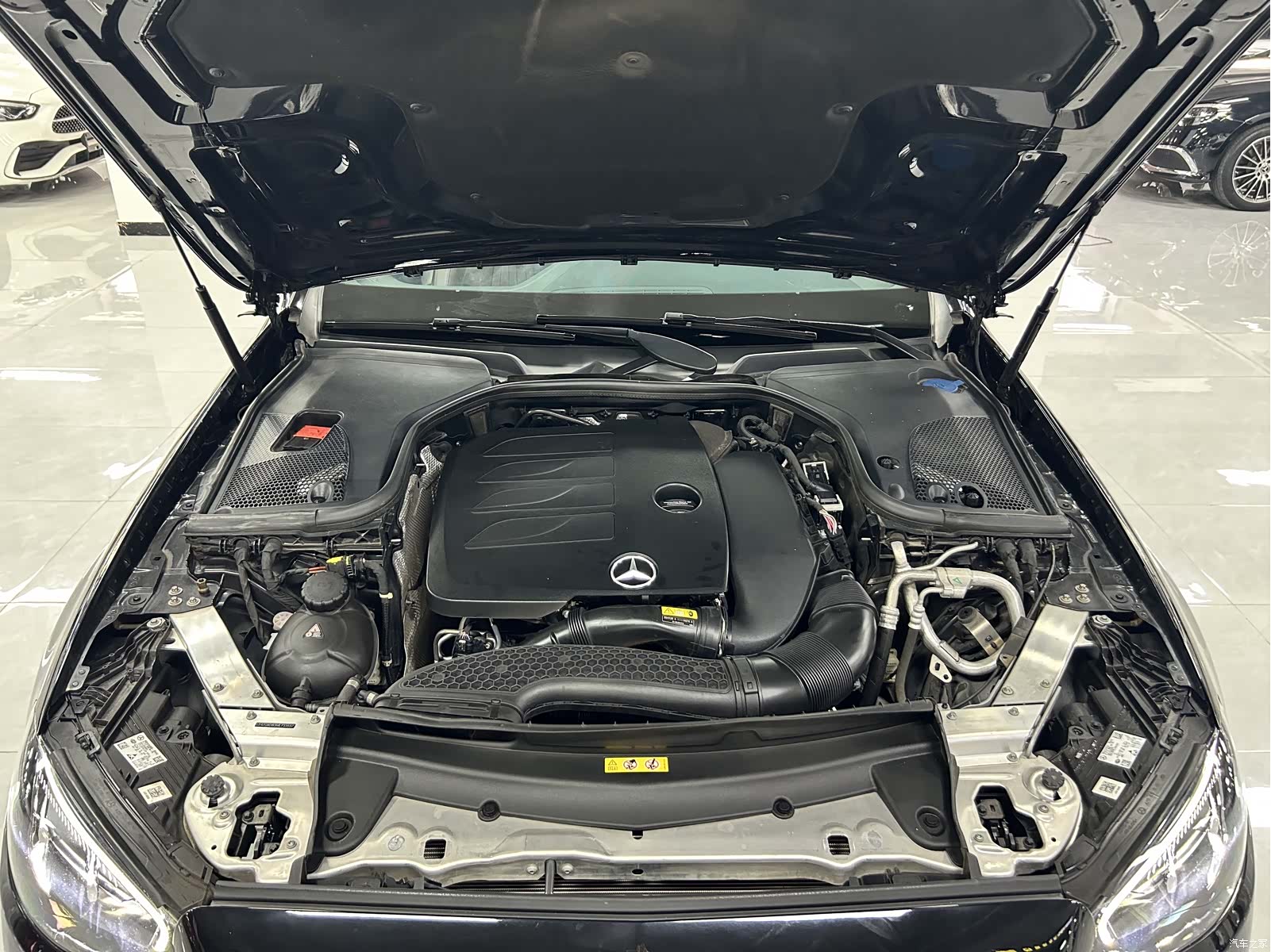 Mercedes-Benz E-Class, 2021 16