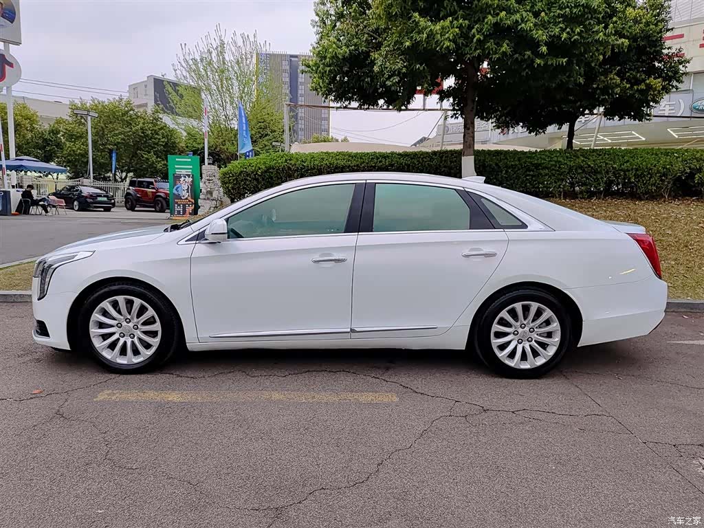 Cadillac XTS, 2018 3