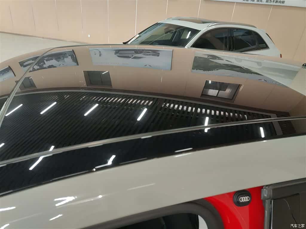 Audi Q2L, 2019 27