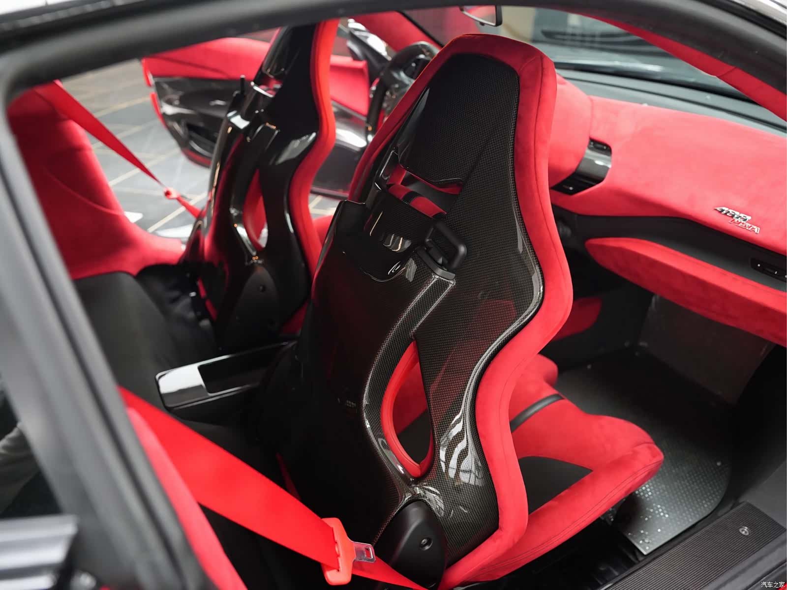 Ferrari 488, 2019 19