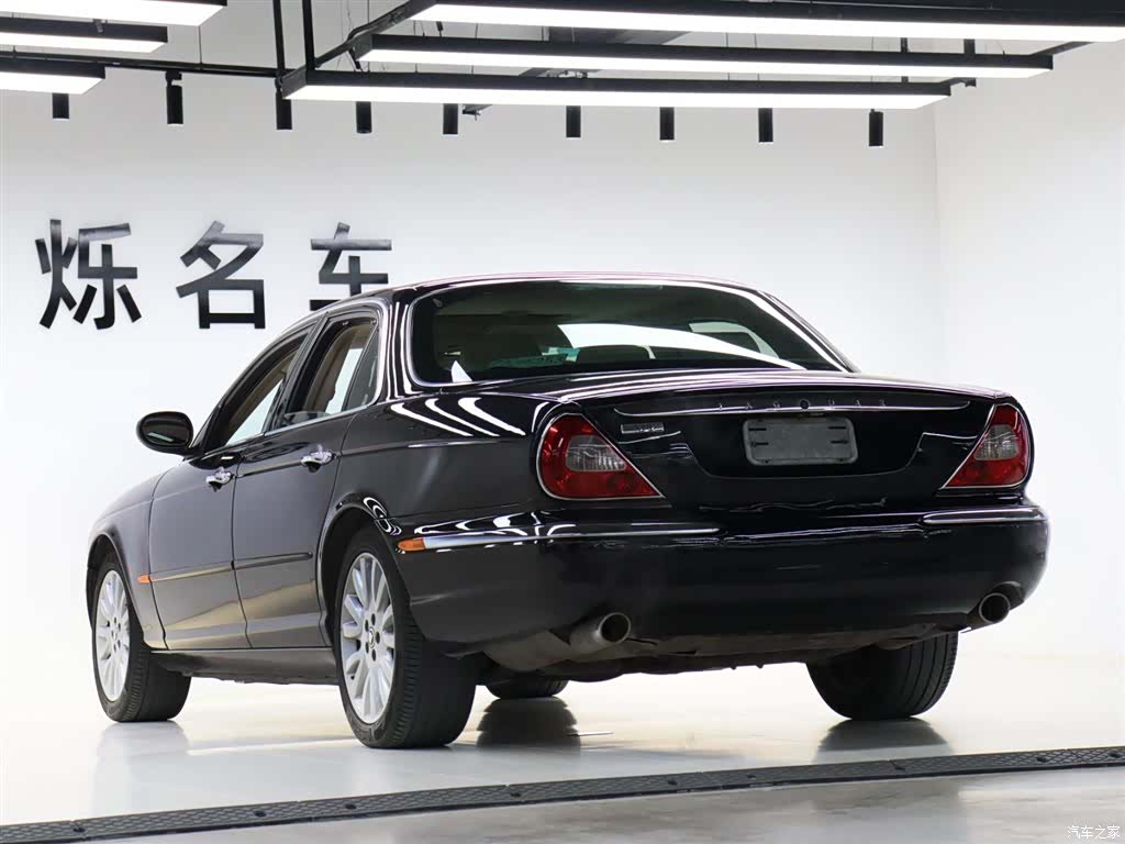 Jaguar XJ, 2005 24