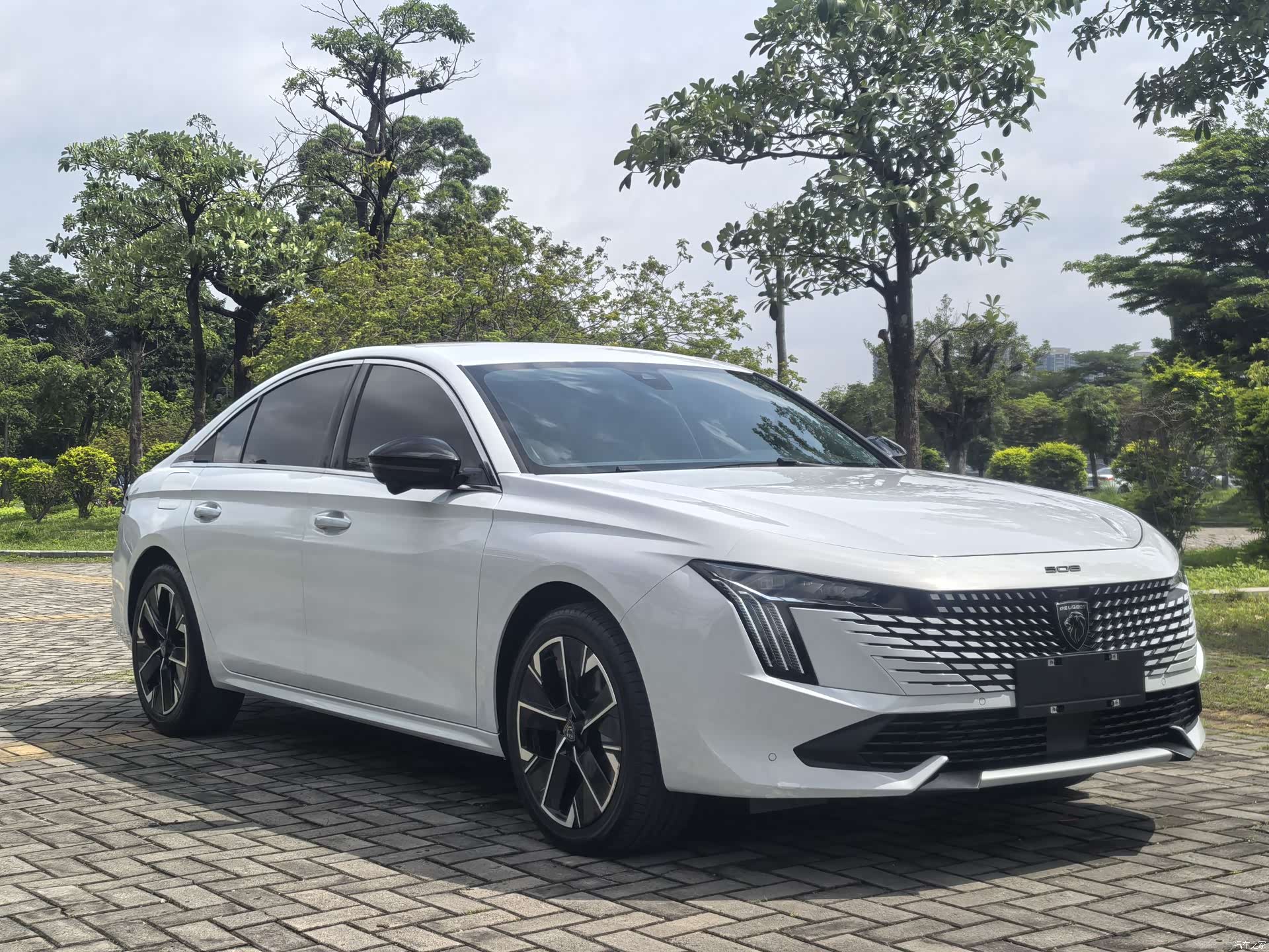 Peugeot 508L, 2024 3