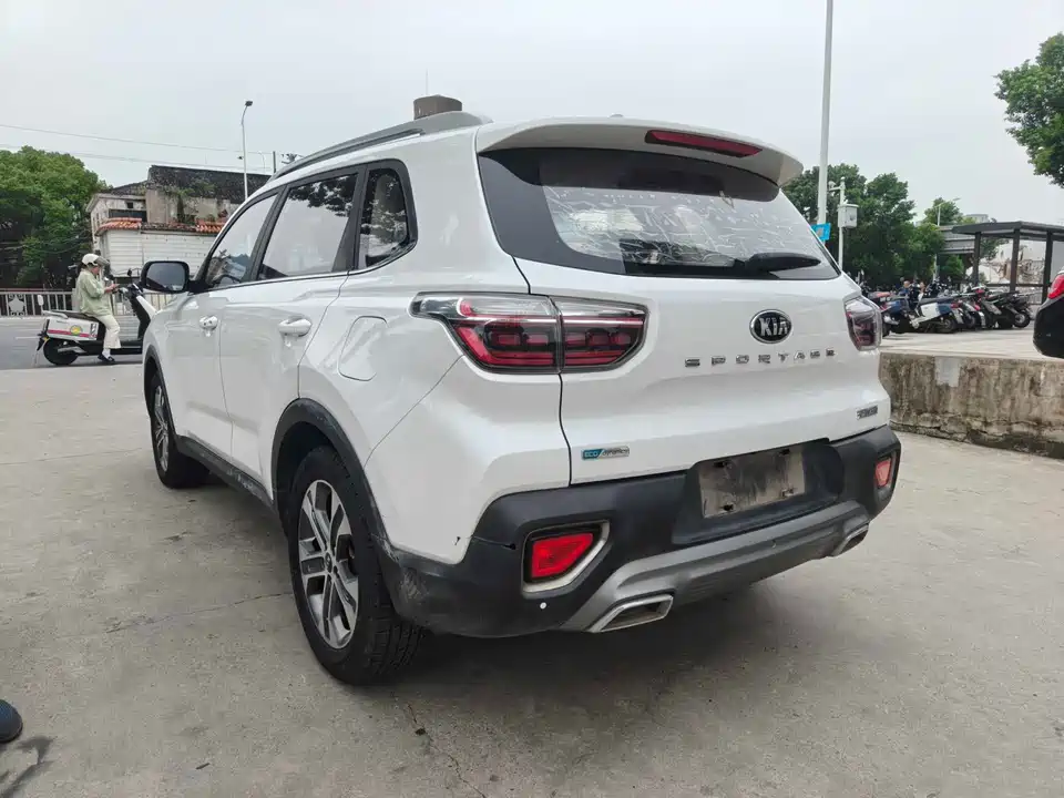 Kia Smart running