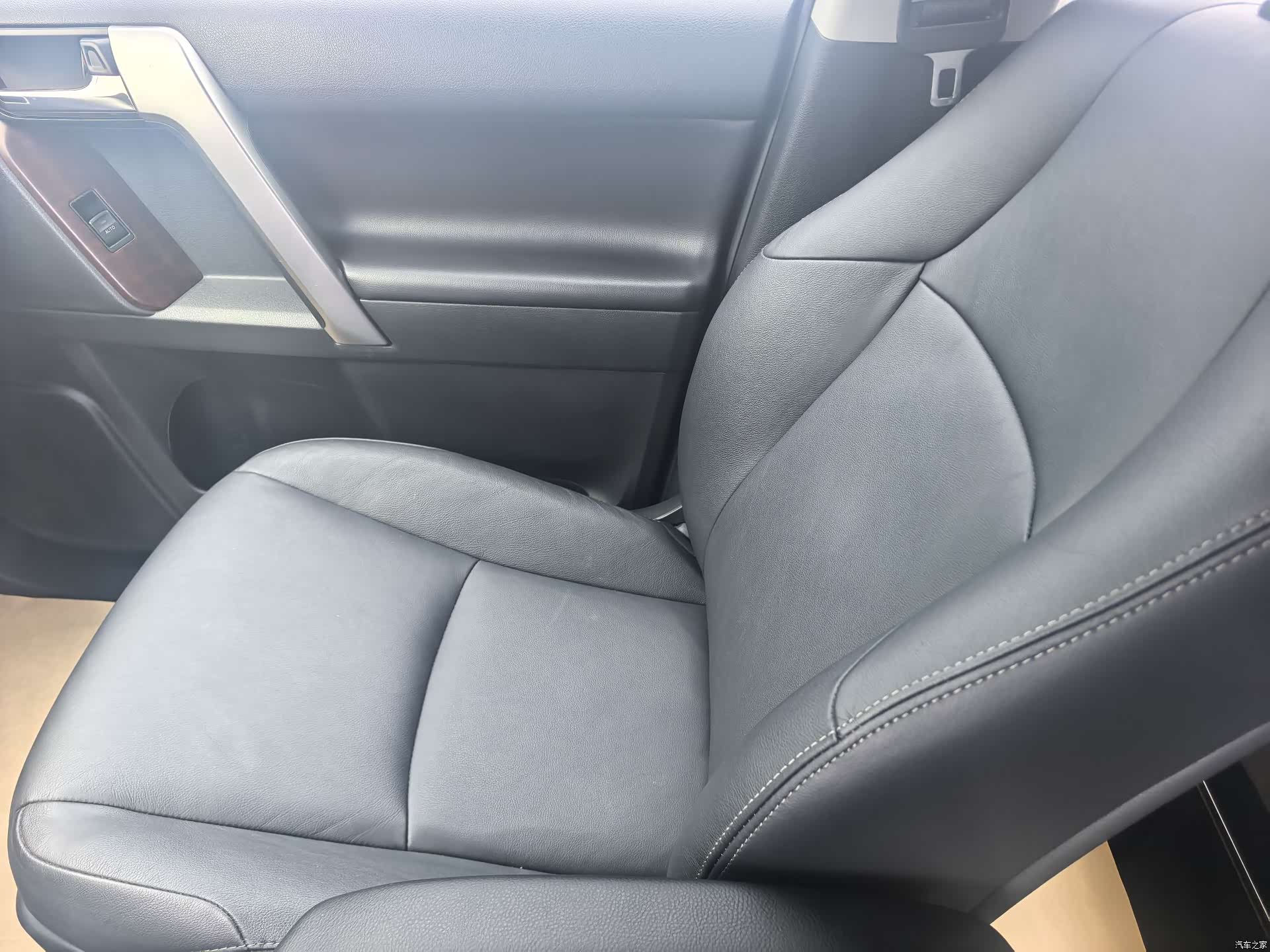 Toyota Prado, 2015 9