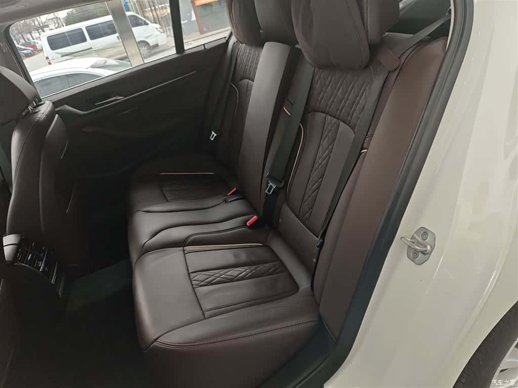 BMW 5 Series, 2020 14