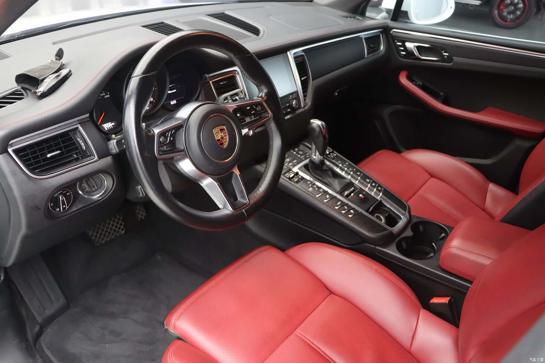 Porsche Macan, 2017 8
