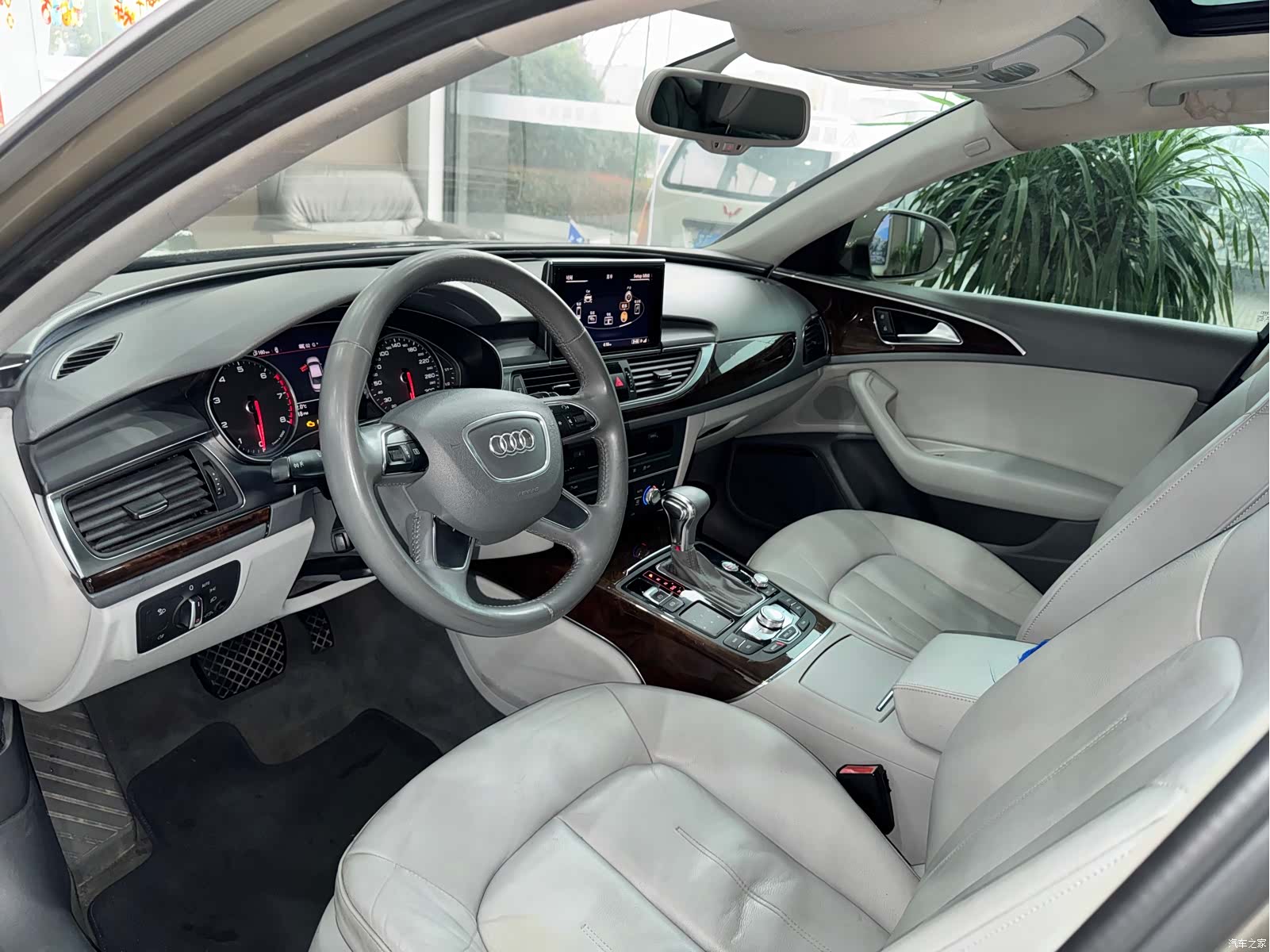 Audi A6L, 2013 11