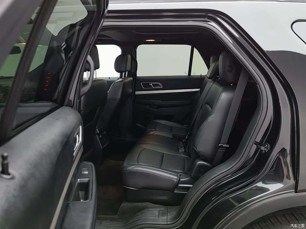 Ford Explorer, 2018 15