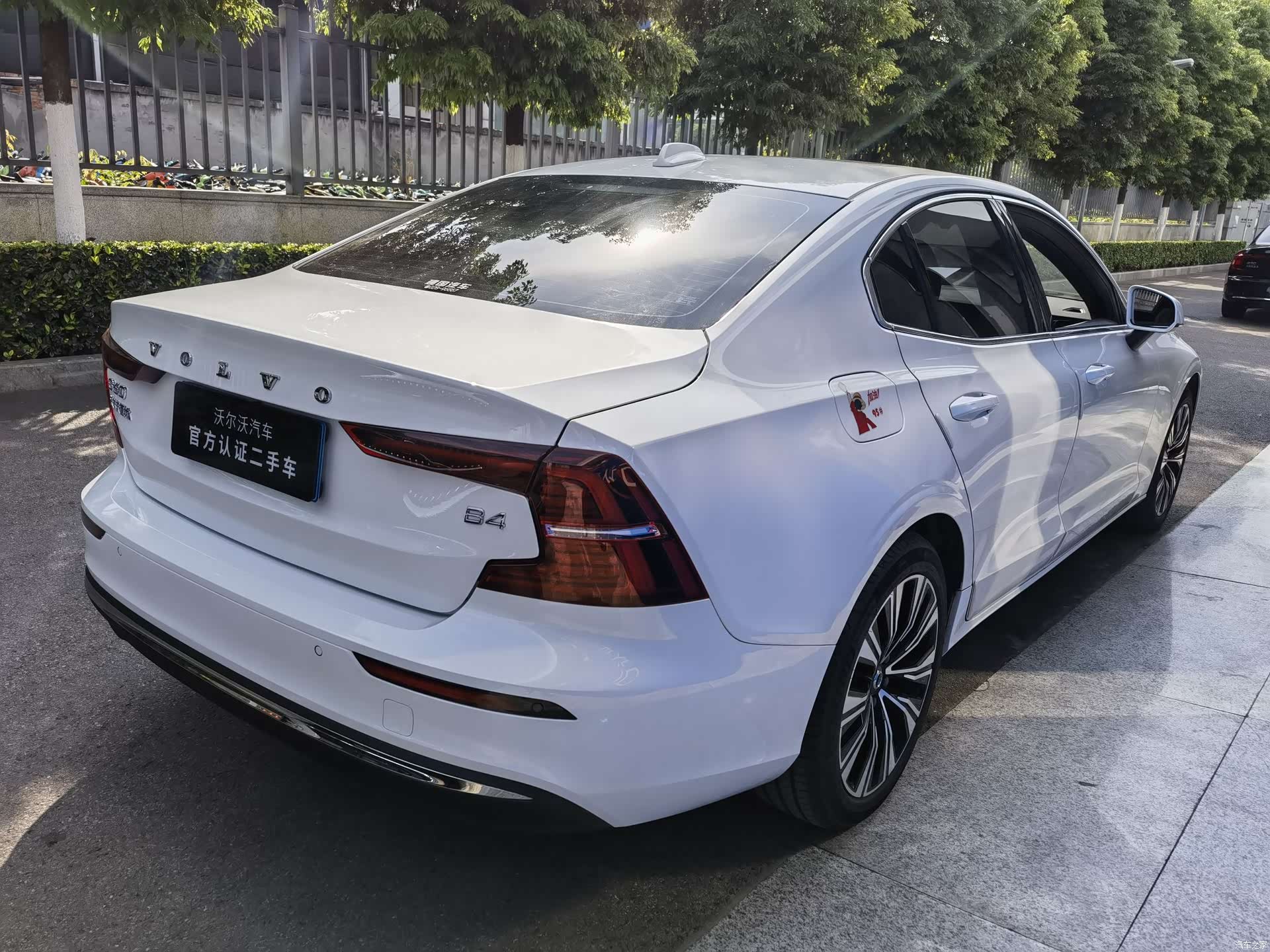 Volvo S60, 2026 все фото