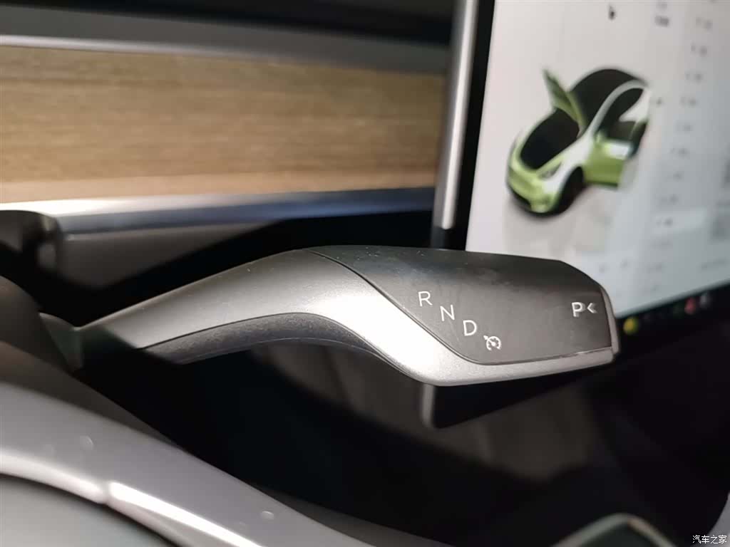 Tesla Model Y, 2022 14