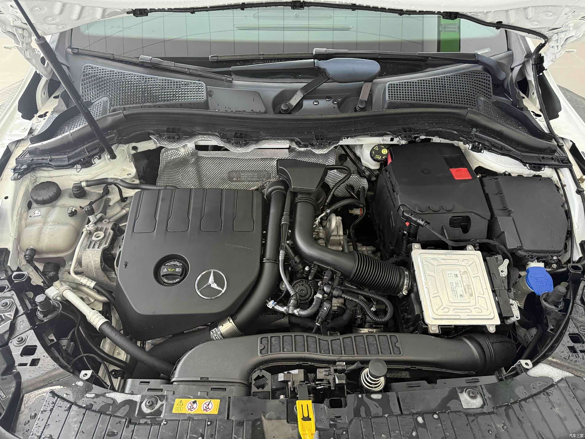 Mercedes-Benz GLA, 2022 24