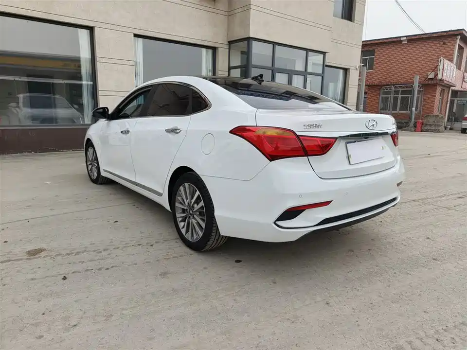 Hyundai Name picture