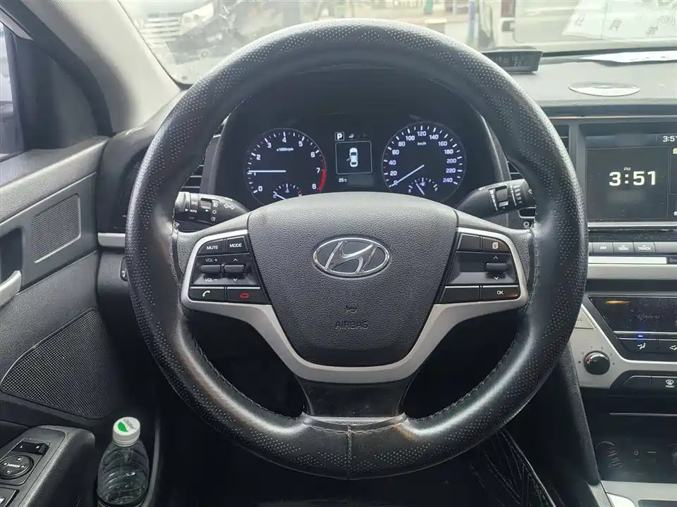 Hyundai Lead