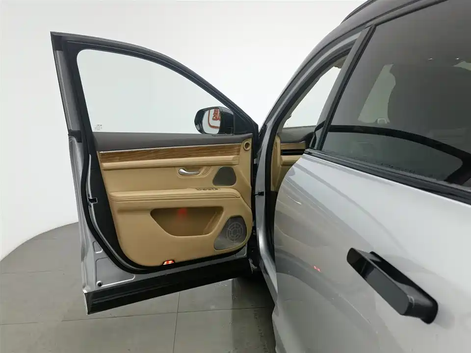 AITO Ask the world M7