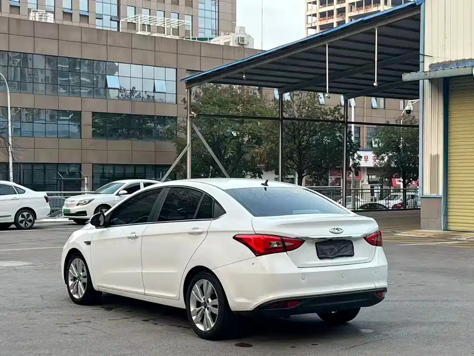 Chery Arrizo 5