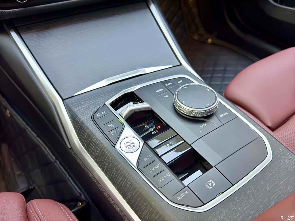BMW 3 Series, 2025 14