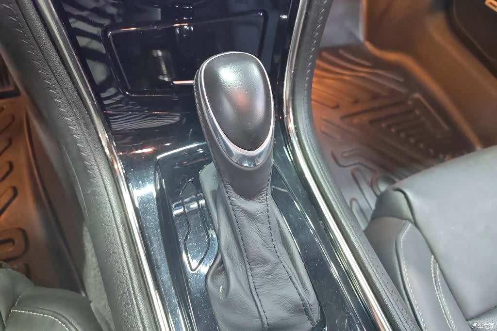 Cadillac ATS-L, 2016 16