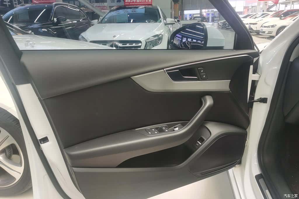 Audi A4L, 2017 7