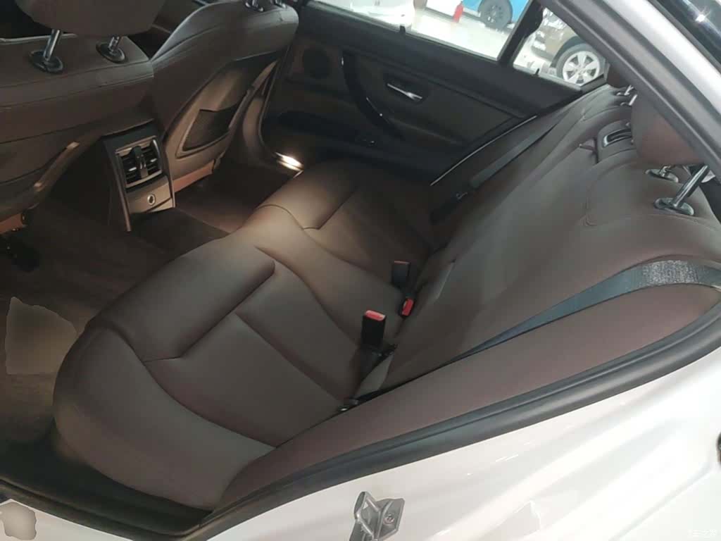 BMW 3 Series, 2018 17