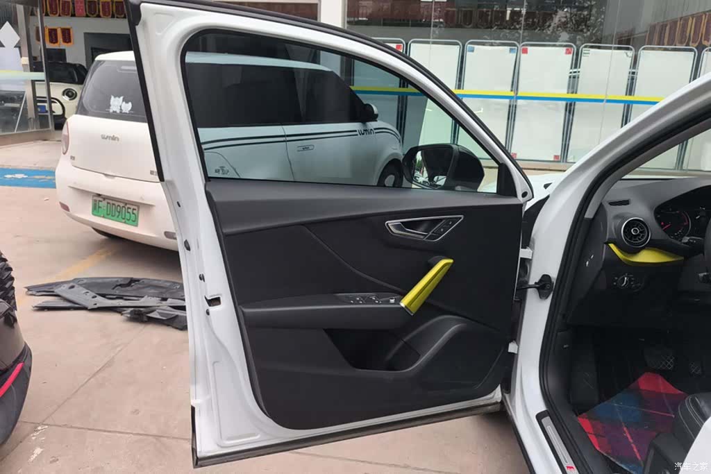 Audi Q2L, 2020 7