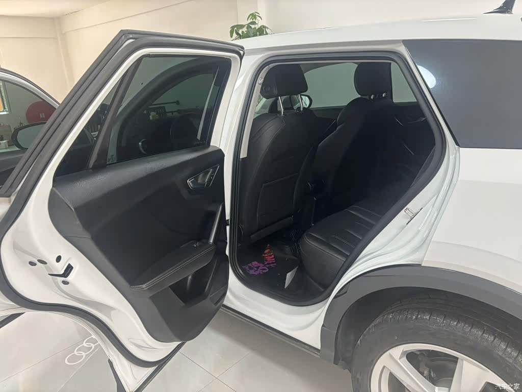 Audi Q2L, 2022 6