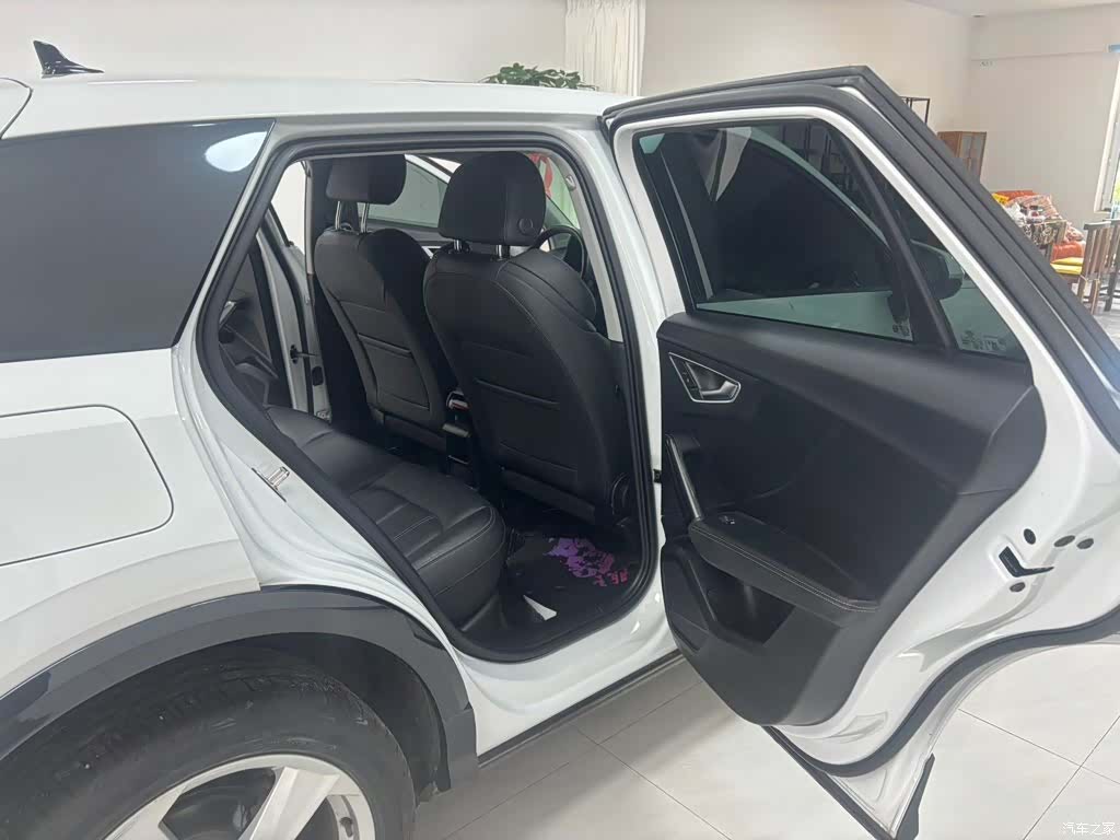 Audi Q2L, 2022 7