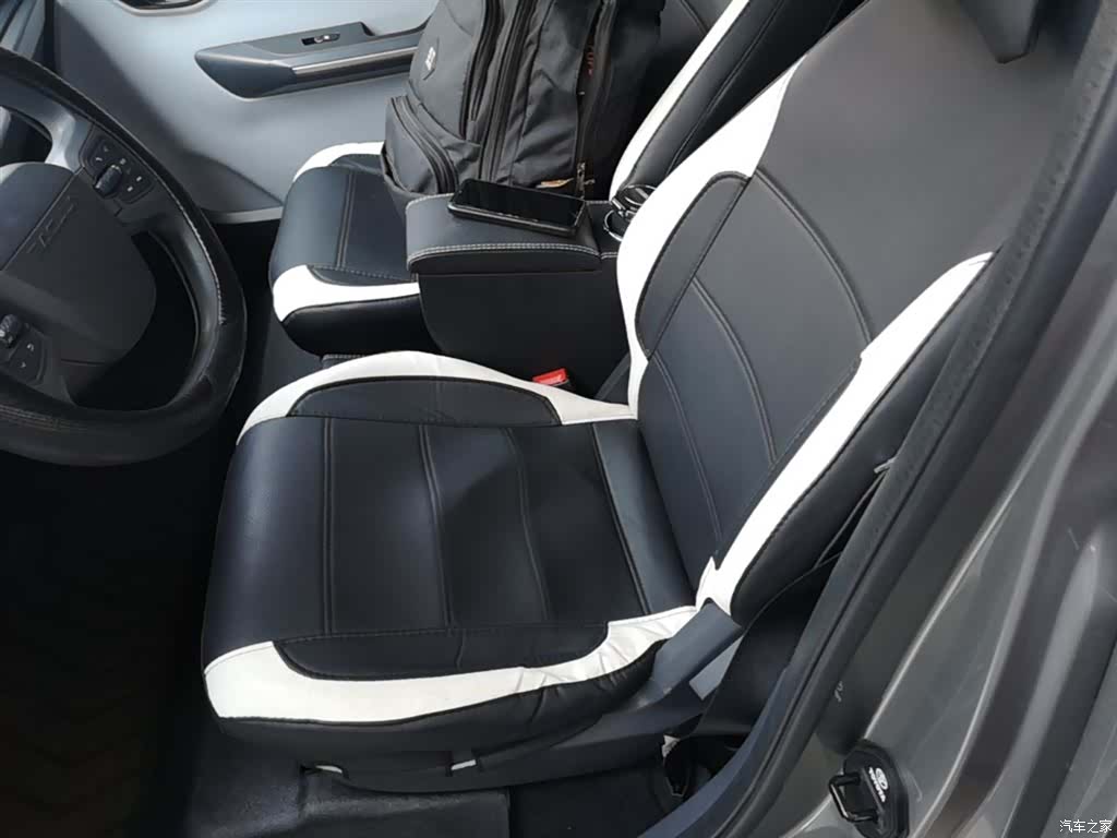 Wuling E200, 2019 17