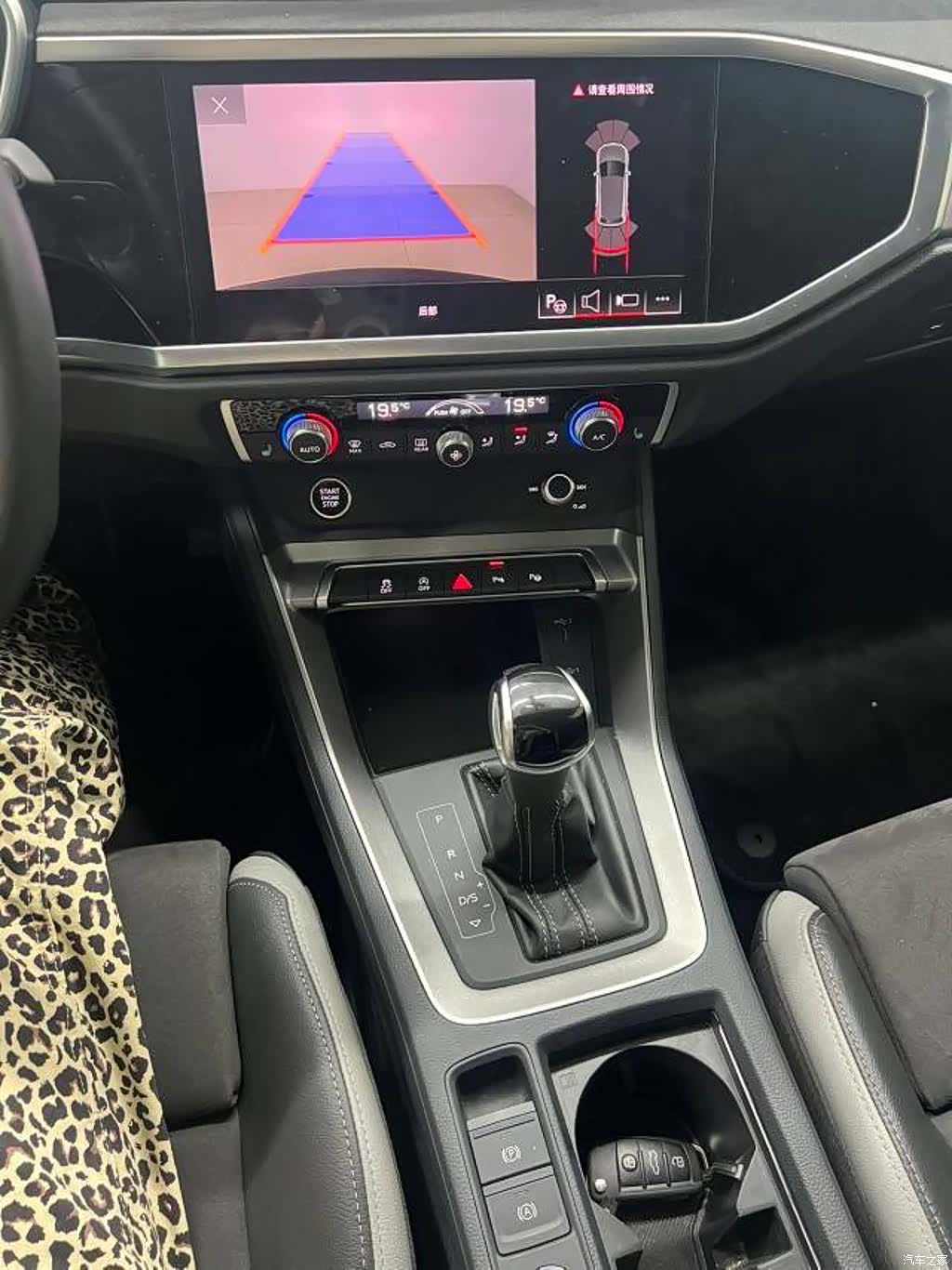 Audi Q3, 2022 12