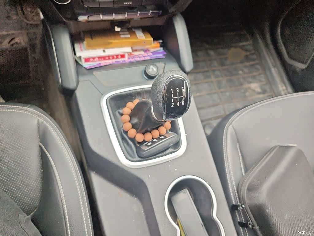 Geely X6, 2017 7