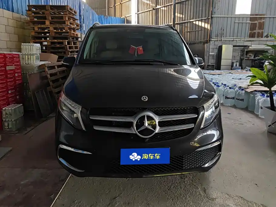 Mercedes-Benz V-class