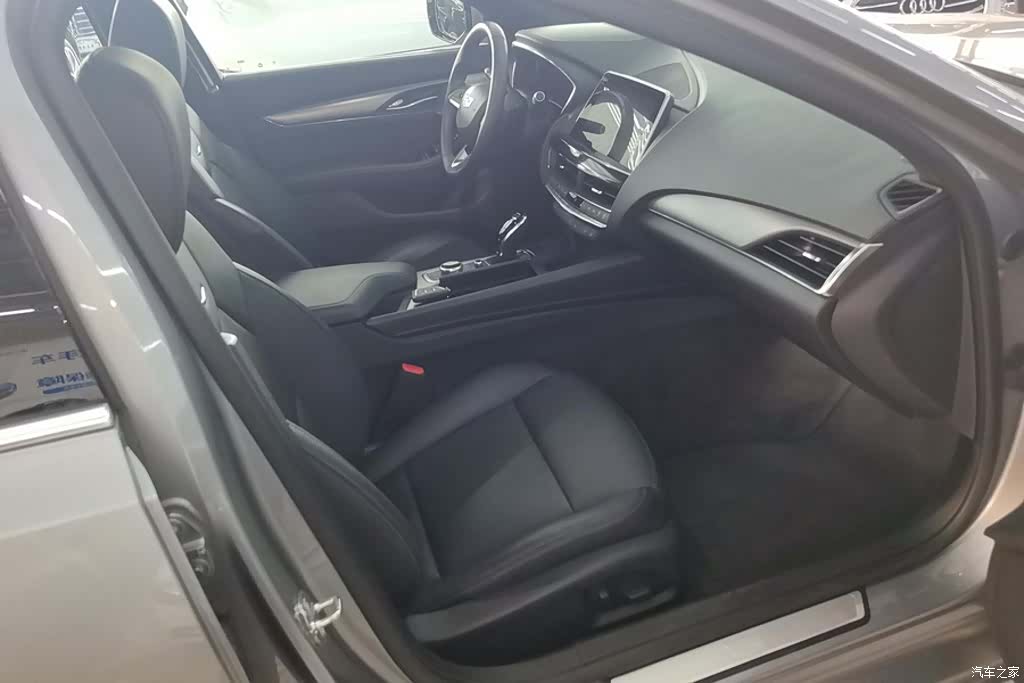 Cadillac CT5, 2024 8