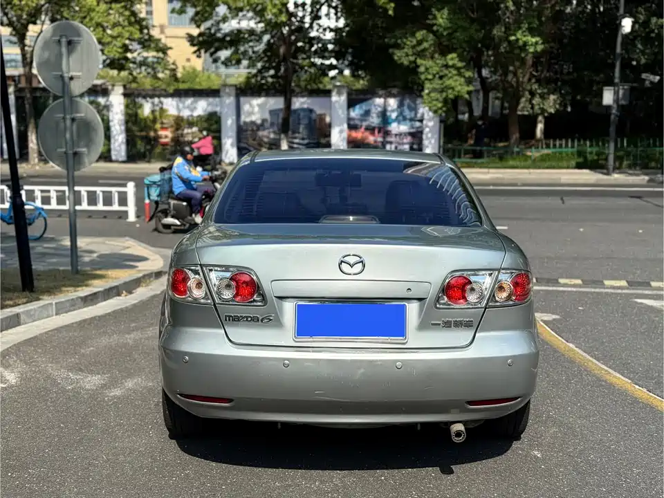 Mazda 6