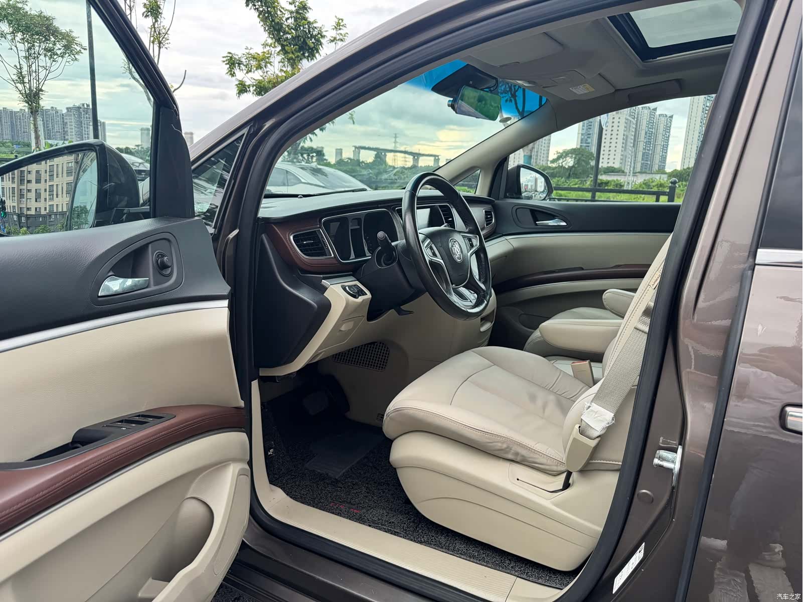 Buick GL8, 2018 4