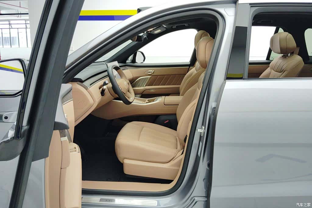 NIO L90, 2025 9
