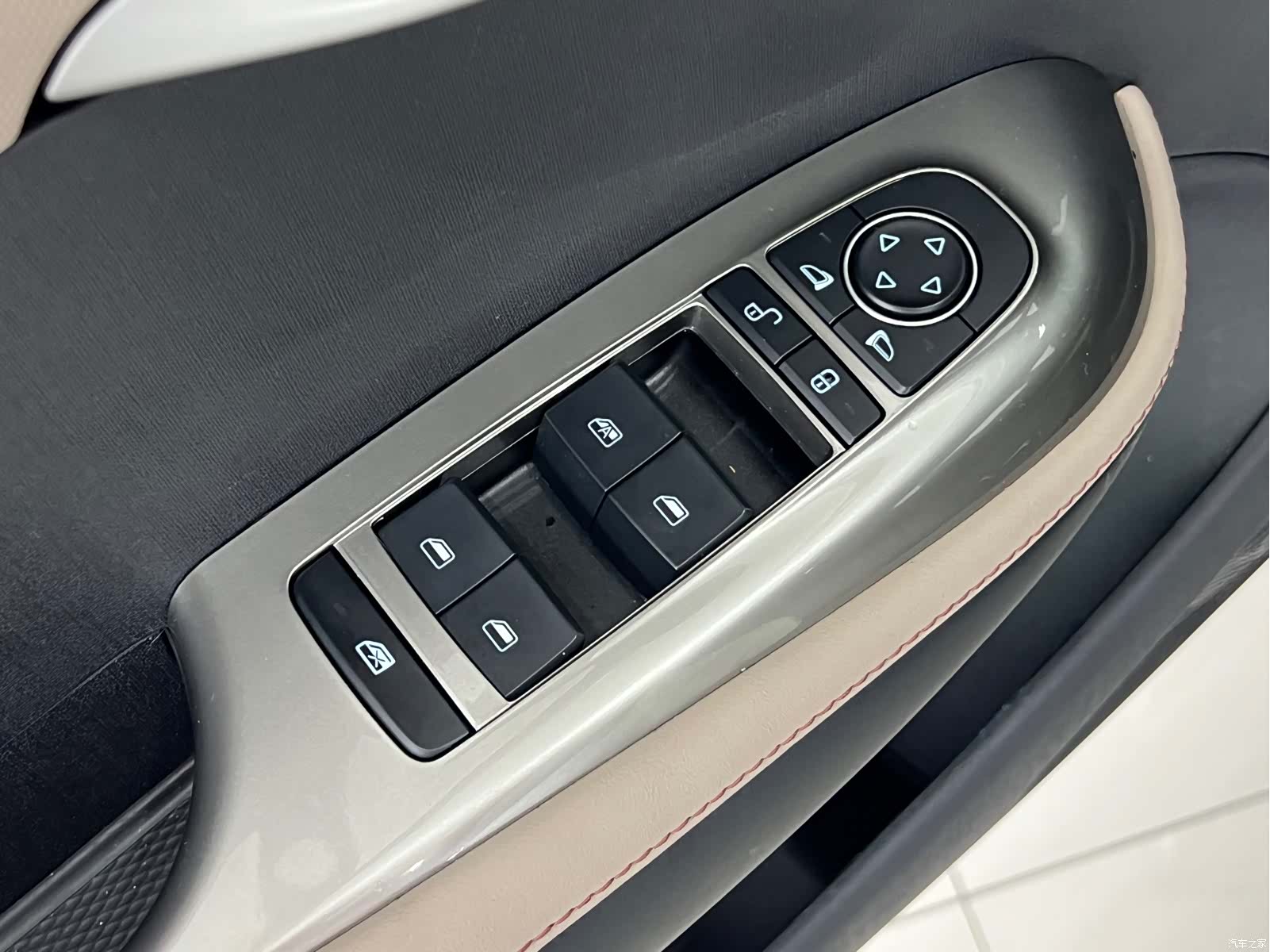 BYD Dolphin, 2026 14