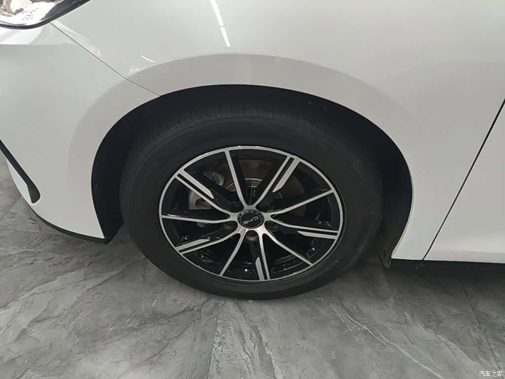 BYD Seal, 2025 23