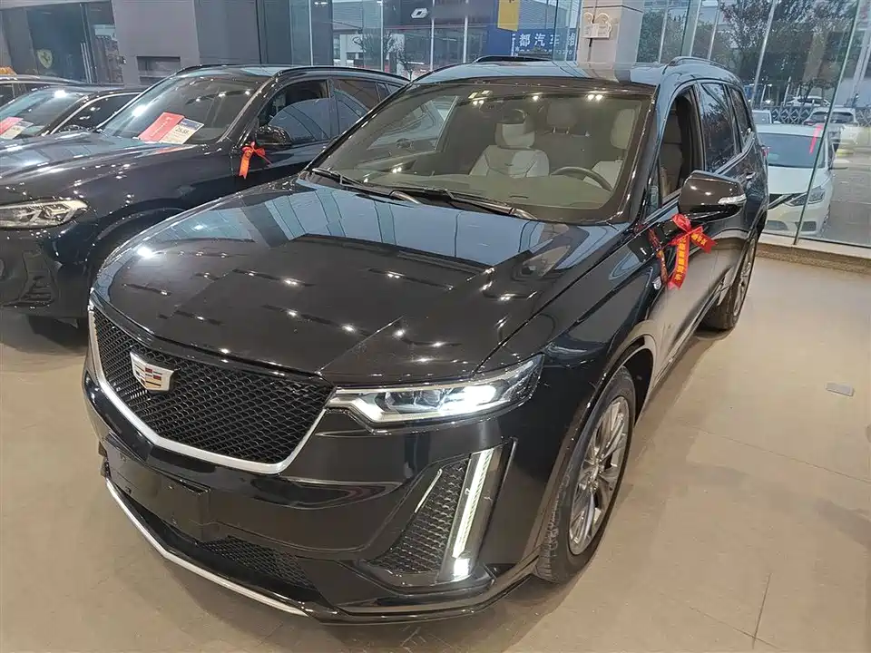 Cadillac XT6