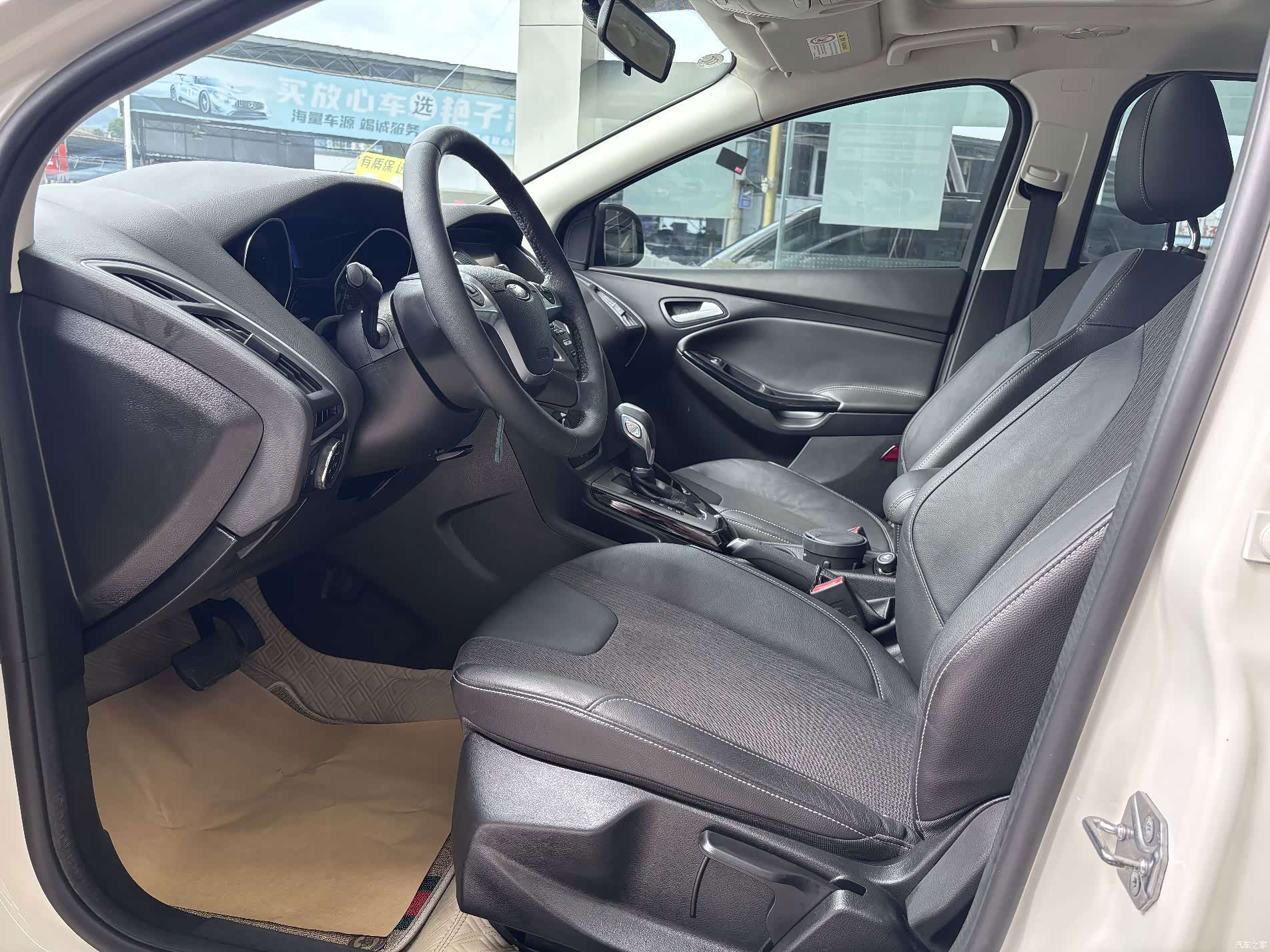 Ford Focus, 2015 4