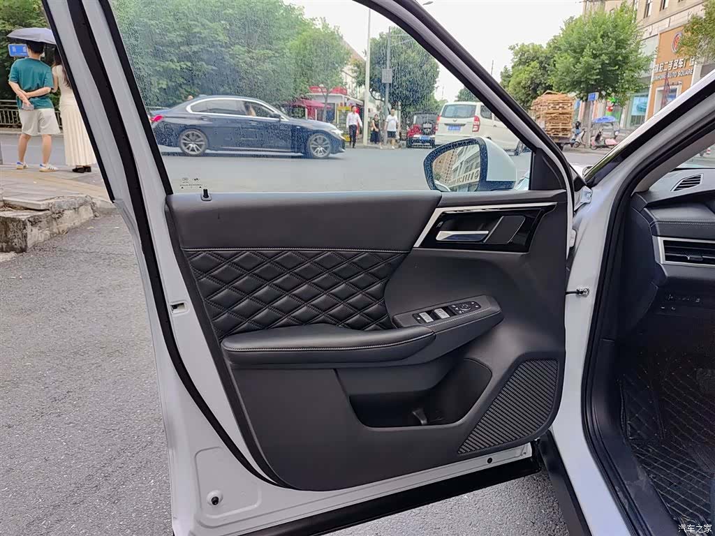 Mitsubishi Outlander, 2023 6