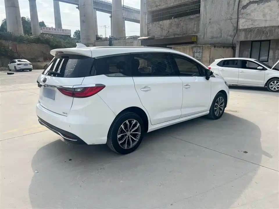 BYD Song MAX