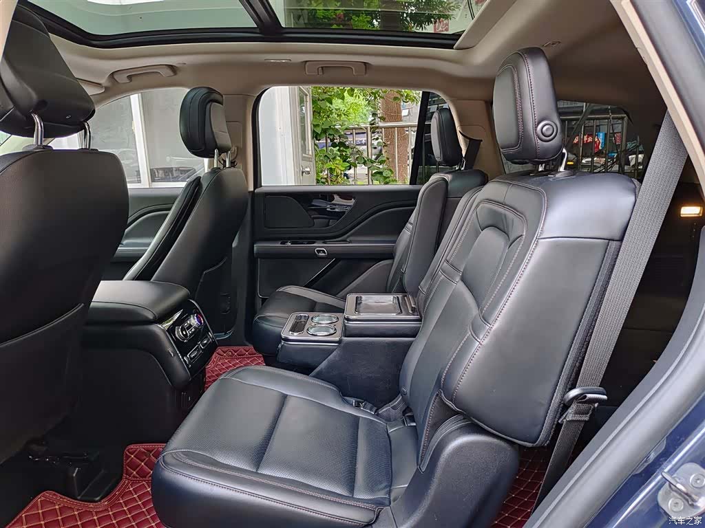 Lincoln Aviator, 2021 8