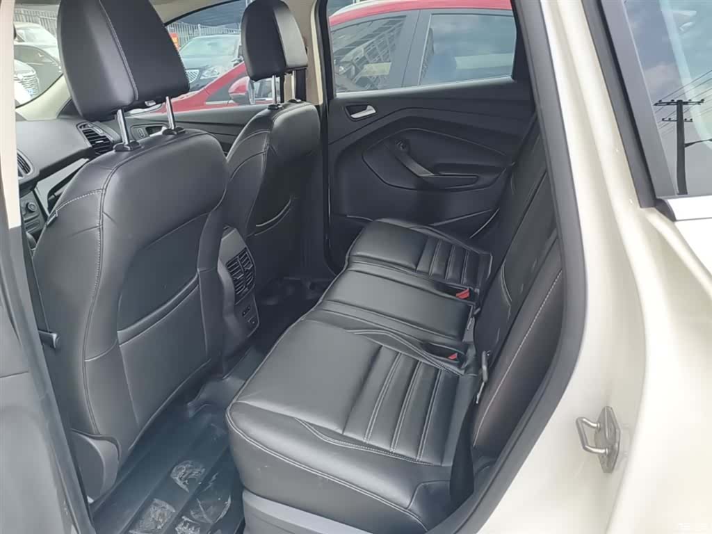 Ford Kuga, 2019 17