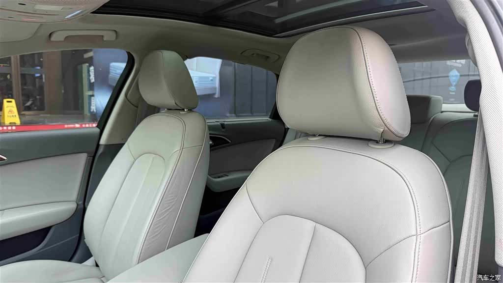 Audi A6L, 2014 10