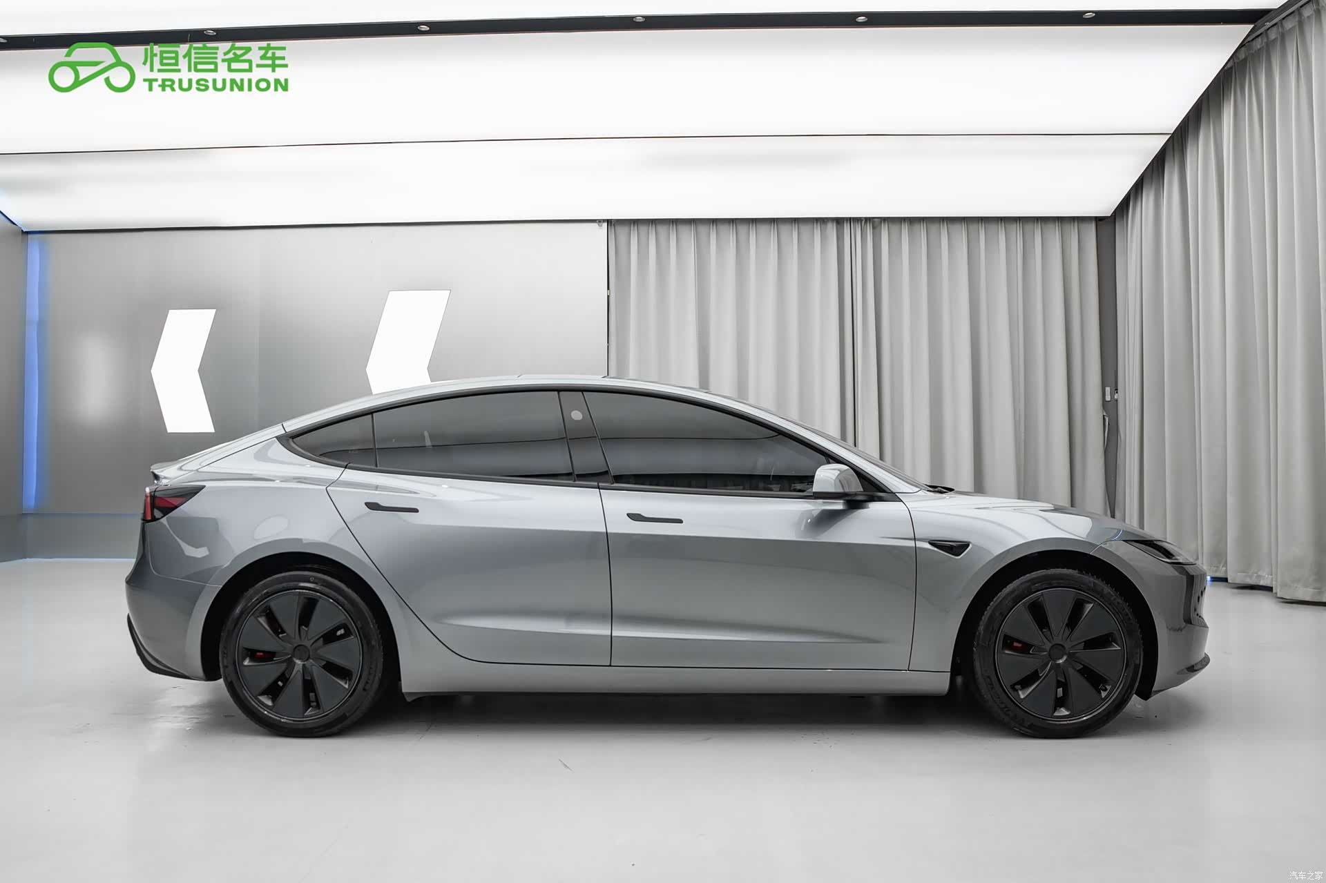 Tesla Model 3, 2024 7
