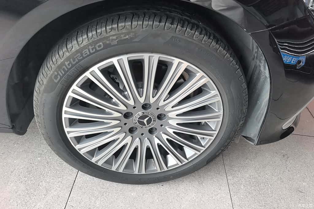 Mercedes-Benz E-Class, 2023 6