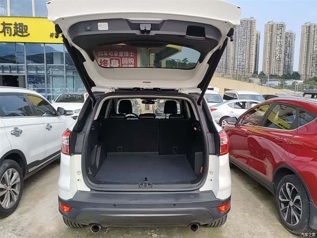 Ford Kuga, 2019 19