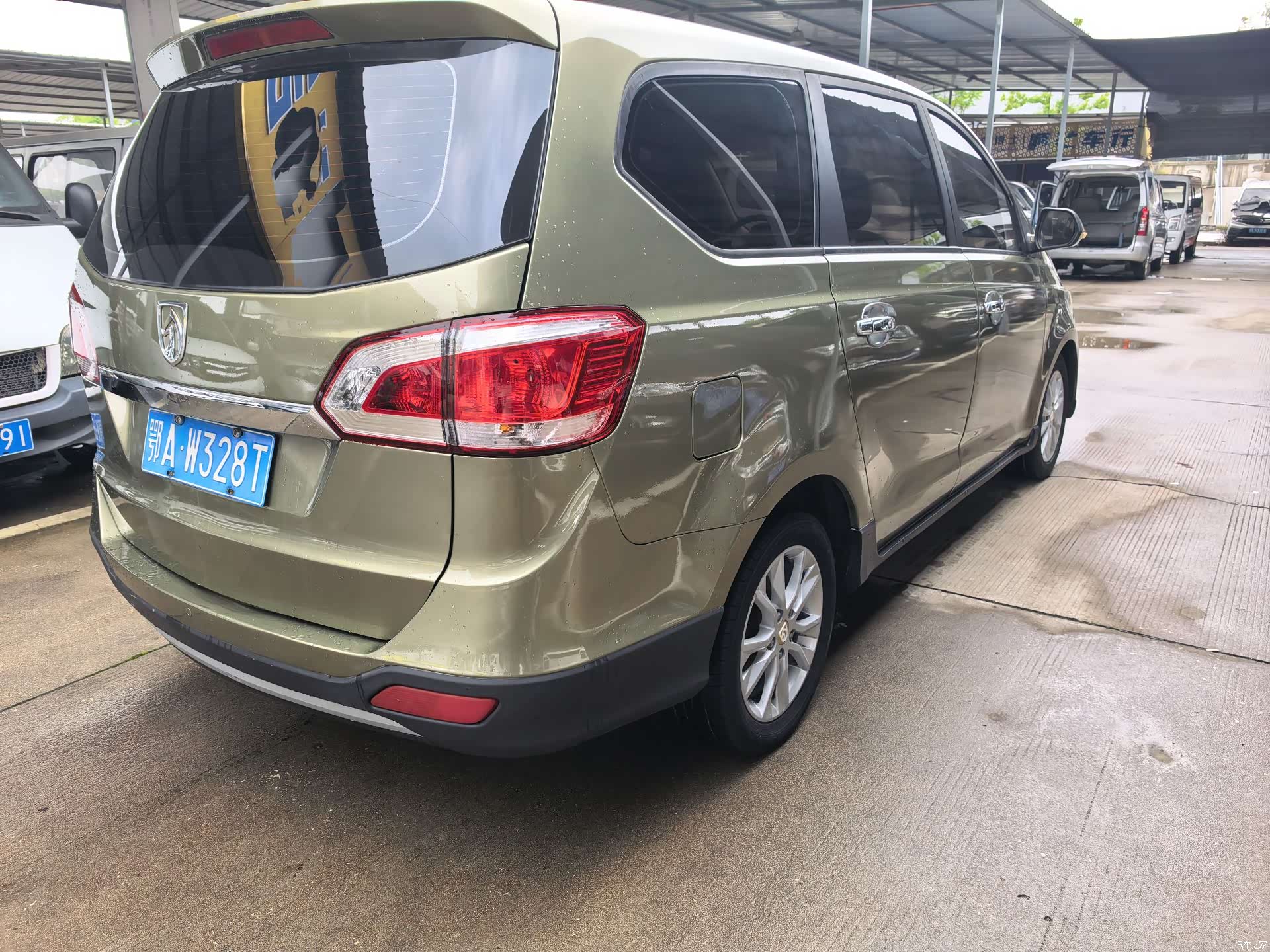 Wuling 730, 2015 6