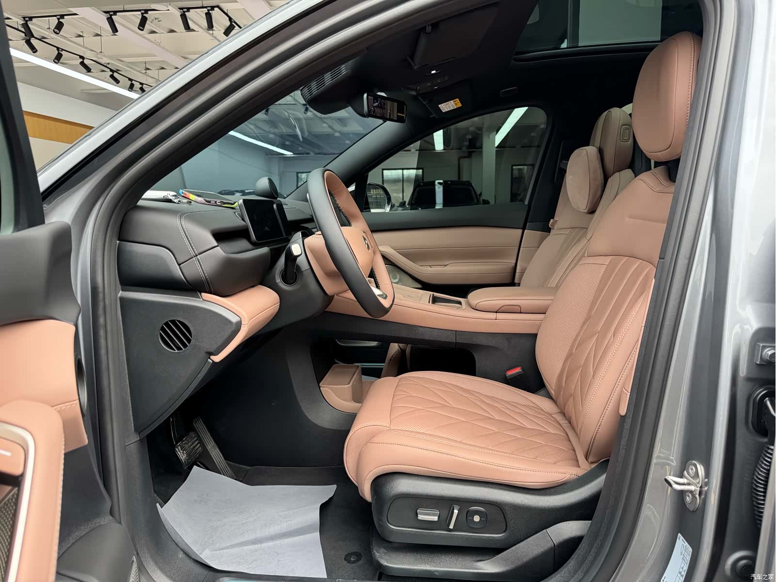 NIO ES6, 2025 11