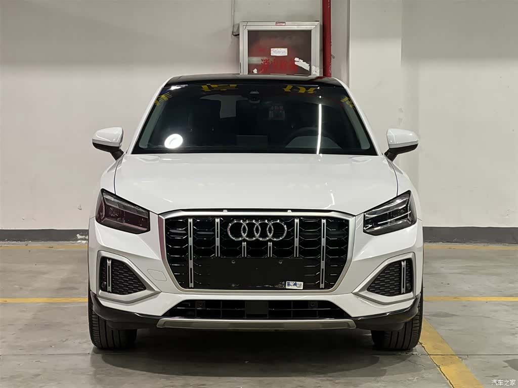 Audi Q2L, 2022 2