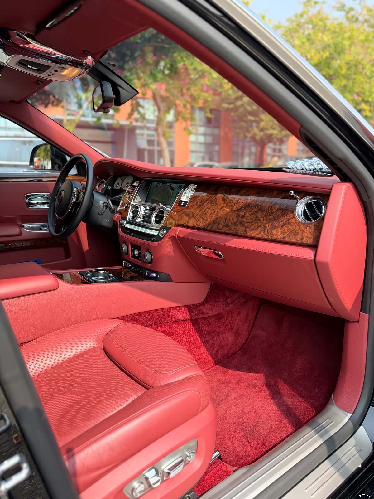 Rolls-Royce Ghost, 2016 38